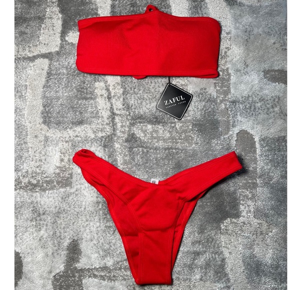 ZAFUL | MEDIUM | RED BIKINI - Picture 2 of 2